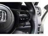 Hondaセンシングの機能のひとつ、アダプティブクルーズコントロール付!アクセルから足を離しても設定したスピードと前車との車間を保ち走行してくれます!車線維持もアシスト☆高速道路で疲労軽減ですね☆