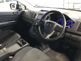 運転席に座ると、前方が見やすくて運転し易そうな印象です♪