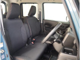 シート位置が高く広くて使いやすい室内空間です。ガラスが大きいので開放感があり、視界が良いので運転しやすいです♪