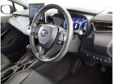 高いホールド性で運転姿勢が安定します。長距離ドライブでも疲れにくいのが魅力です。快適なドライビングライフをお送りください♪