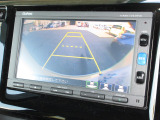 バックをするとき自動でリアの様子が映る『リアカメラ』付き!ナビ画面で確認しながらバックができますから安心ですね。でも、目視も大切ですよ!安全第一でお願いします!