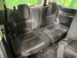 3列目シートはもちろん状態良好☆大人でもゆったりと座って頂けますので、大人数でのお出かけもラクラクです♪ご家族で、気の知れた仲間で、ドライブに行くのが楽しみですね♪