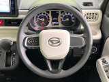 ステアリングも使用感が少なく、きれいな状態となっております♪