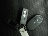 ◆リモコンエンジンスターター◆エンジンスターターがついております!遠隔操作でエンジンの始動・停止、外気温度に応じてエアコンが自動で動作するので夏でも冬でも快適な室温にしてから乗り込めます!