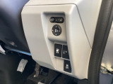 充電口はフロントグリル部にあります。