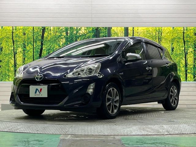 トヨタ アクア 1.5 S の中古車詳細 (49,700km, ダークバイオレット