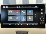 純正スマートナビ付きです!ホンダコネクト対応、フルセグTV視聴、Bluetooth・ミュージックプレーヤー接続可能です!