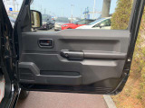 ☆クルマ買ったらエンジンオイル無料のテクノオートリアルです。納車時より走行距離4000キロ又は6ヶ月に一回のペースでご来店していただければ、エンジンオイル交換が無料です!工賃・オイル代金が0円!