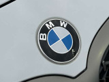 時を経ても深い魅力を放ち続けるBMW。より快適にお乗り頂くためにサポートプログラムをご用意しております。※認定中古車保証は登録日より最長4年間まで延長が可能です。