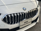 自動車保険も純正のクオリティを。BMWの正規ディーラーのみが取り扱い可能な、BMW専用自動車保険。専任のスタッフが皆様のカーライフを24時間365日サポート致します。