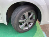 タイヤサイズは235/60R17純正アルミホイール付き!(夏タイヤ装着)冬タイヤ、ホイール注文も承っております☆