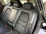 ☆後部座席シート廻り☆ ☆リアシートも快適な乗り心地☆シ-トの乗り心地が良く、旅行など長距離運転にも向いています。