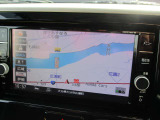 日産純正の地デジ対応ナビゲーションが装着されてます。