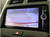 バックガイドモニターで、後方を確認しながら安心して駐車することができます。運転初心者も熟練者も必須の機能ですよ!