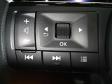 ステアリングスイッチ付きです♪ハンドルから手を放さずにオーディオ操作やメーターディスプレイ操作ができるので、安全です!