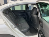 リアシートも広々としていて、座りやすいです。