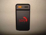 SOSコールは急病時やあおり運転被害などの危険を感じた時スイッチを押すと専門のオペレータに繋がって警察や消防への連携をサポートしてくれます。万が一の事故発生時にはエアバッグ展開と連動して自動通報します。
