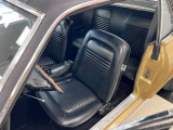 運転席もグッドコンディションです。