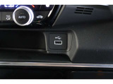 スマートフォンなどの音楽再生が可能なUSB接続ジャック装備車両です♪♪♪