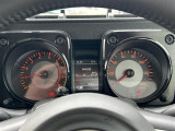 【スピードメーター】メーターがシンプルで見やすく運転しやすいですね!