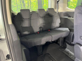 3列目シートはもちろん状態良好☆大人でもゆったりと座って頂けますので、大人数でのお出かけもラクラクです♪ご家族で、気の知れた仲間で、ドライブに行くのが楽しみですね♪
