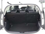 広々としたラゲージスペースを備えています。大きなものや長さのある荷物もしっかりと積み込めます。