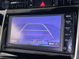 バックモニターも装備しております。バックギアに入れるとナビ画面に車の後方が映し出されます。これで後方確認も安心!