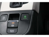 ECONボタンで低燃費モードに☆☆☆ECONスイッチを上手に使ってエコドライブ♪♪環境にもお財布にも優しい装備です☆☆☆