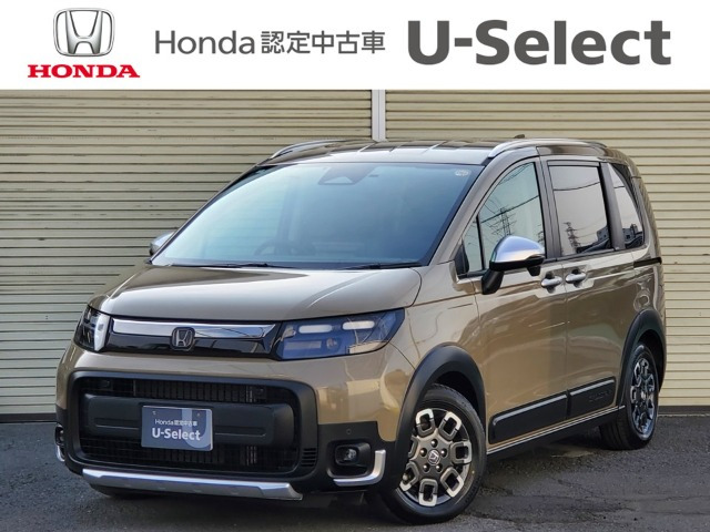 フリード 1.5 e:HEV クロスター 