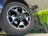 【純正17インチアルミホイール】外観にマッチした純正アルミホイールを装着しております。各種社外アルミホイールや、スタッドレスタイヤも取扱いしております。是非ご相談ください♪