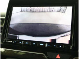 バックガイドモニターで、後方を確認しながら安心して駐車することができます。運転初心者も熟練者も必須の機能ですよ!