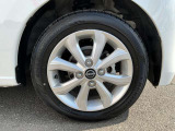 純正ホイールです!さり気なく、スタイリッシュな感じです。