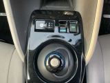 電動車用のシフトになります。操作はとても簡単で、すぐに慣れていただけます。