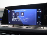 AppleCarPlay、Android Autoに対応。App-Connectを利用して、対応するアプリケーションを車載器の画面上で閲覧したり、音声で操作することが可能です。