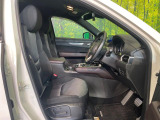 運転席シート廻りは使用感も少なく、良好な状態となっています。丁寧に使われていたことがよくわかりますね。
