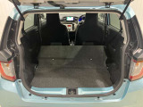 【ラゲッジルーム】後部座席を倒せば大きな荷物も積むことが出来ます!