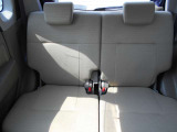 後部座席も広々です!目立った汚れや傷もなく綺麗です!納車の際にはルームクリーニングを実施しております!