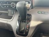 【 シフト 】シフトも操作しやすく快適なドライブを楽しんでいただけます。