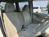 運転席シート廻りは使用感も少なく、良好な状態となっています。前オーナー様が丁寧に使っていたことがよくわかりますね。