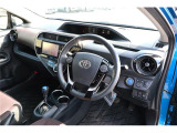 前席全体 目線も高く広い視界で安心して運転することができますね!