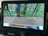 【バックカメラ】駐車時に後方がリアルタイム映像で確認できます。大型商業施設や立体駐車場での駐車時や、夜間のバック時に大活躍!運転スキルに関わらず、今や必須となった装備のひとつです!