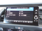 ナビゲーションはホンダコネクトディスプレイが装着されております。AM、FM、フルセグTV、Bluetoothがご使用いただけます。初めて訪れた場所でも道に迷わず安心ですね!
