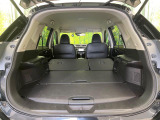 後席を格納すると、これだけの広さが!シーンに合わせたシートアレンジで、大きな荷物も積むことが出来ます♪