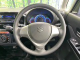 【純正革巻きステアリング】上質な革を使用することで、手にしっかり馴染みとても運転しやすいハンドルです♪