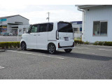 大口なトランクルームです。幅広で荷物の出し入れが簡単になります!