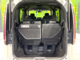 普段のお買い物や通勤、送迎等に十分な荷室スペースを確保しております。セカンドシートを倒すと、大きな荷物の積載も可能です♪