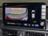 バックカメラが装備されており、後方の安全確認はもちろんのこと狭い場所での駐車や雨の日・夜間など視界の悪いコンディションでのストレスの軽減にもなります!