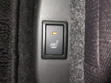 運転席シートヒーターが付いてます。寒い冬でもスイッチONで座面をあたたかくして、ドライブをさらに快適にしてくれます。