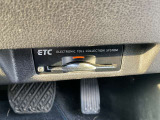 ビルトインタイプのETCです。スッキリしていますね。納車時にはセットアップいたしますので、すぐにお使いいただけます。