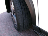 タイヤのコンディションもご確認下さい。